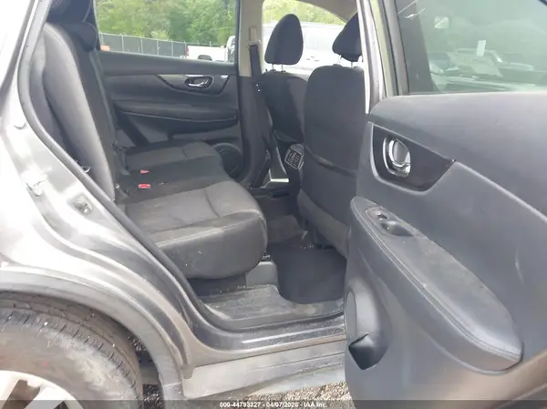 KNMAT2MT5KP504663 2019 NISSAN ROGUE - Image 8