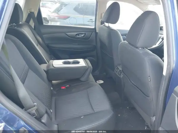 KNMAT2MT5KP517204 2019 NISSAN ROGUE - Image 8