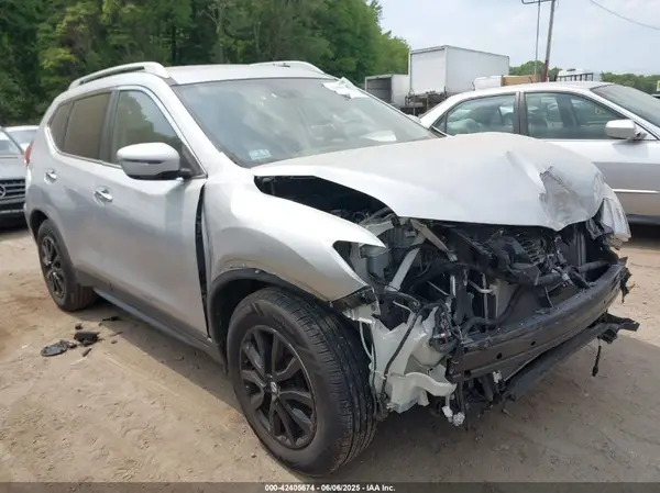 KNMAT2MT5KP518269 2019 NISSAN ROGUE - Image 1