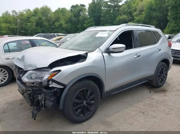 KNMAT2MT5KP518269 2019 NISSAN ROGUE - Image 2