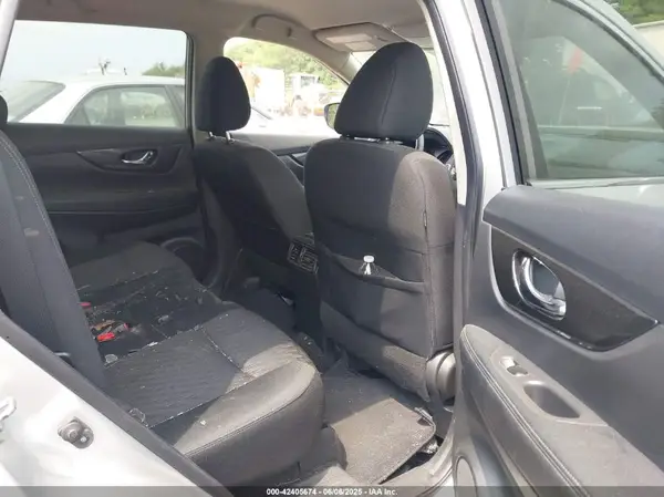 KNMAT2MT5KP518269 2019 NISSAN ROGUE - Image 8