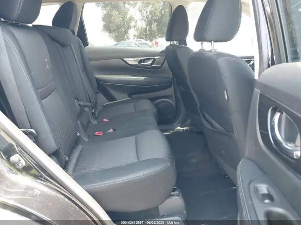 KNMAT2MT5KP529742 2019 NISSAN ROGUE - Image 8