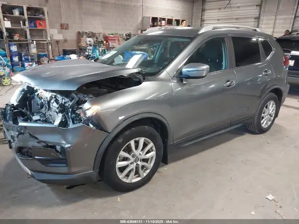 KNMAT2MT5KP532169 2019 NISSAN ROGUE - Image 2