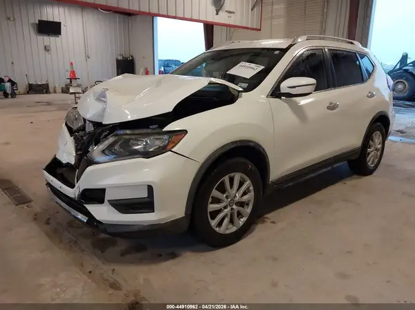KNMAT2MT5KP555225 2019 NISSAN ROGUE - Image 2