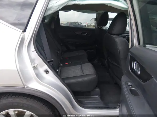 KNMAT2MT5KP556133 2019 NISSAN ROGUE - Image 8