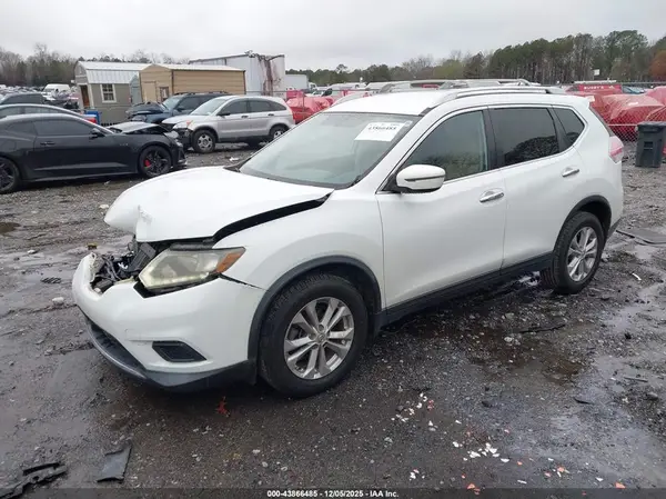 KNMAT2MT6GP595949 2016 NISSAN ROGUE - Image 2