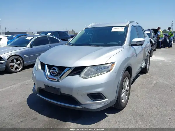 KNMAT2MT6GP596535 2016 NISSAN ROGUE - Image 2