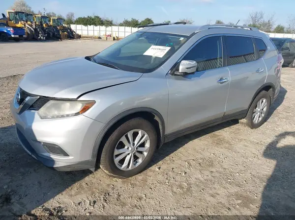 KNMAT2MT6GP620638 2016 NISSAN ROGUE - Image 2