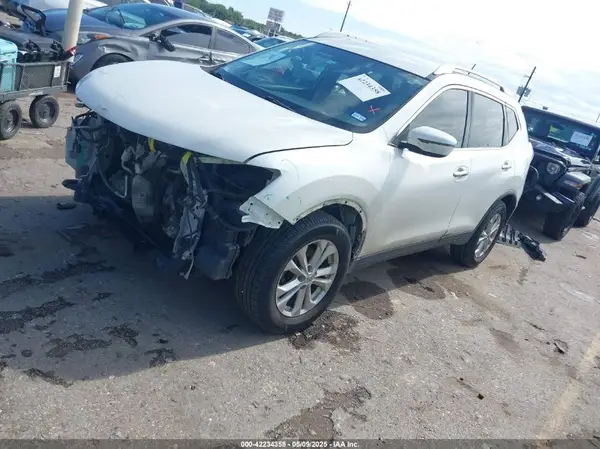 KNMAT2MT6GP631767 2016 NISSAN ROGUE - Image 2
