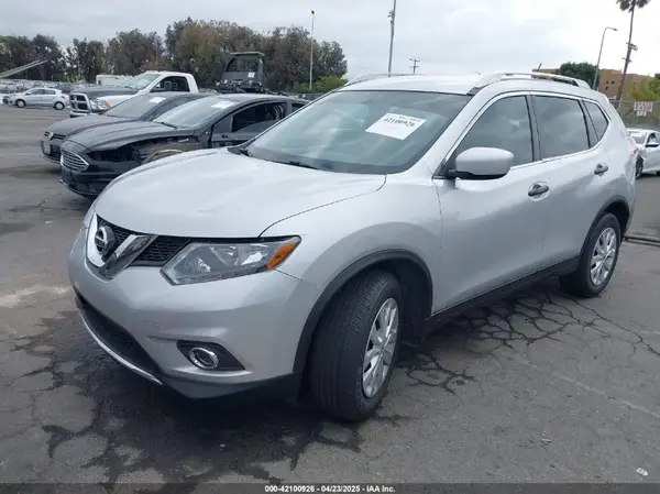 KNMAT2MT6GP635821 2016 NISSAN ROGUE - Image 2