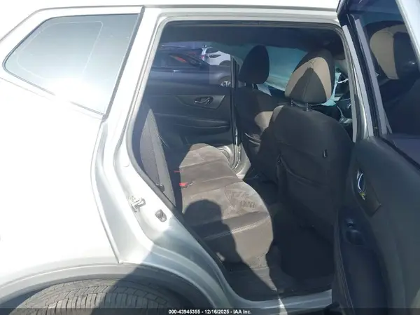 KNMAT2MT6GP653056 2016 NISSAN ROGUE - Image 8