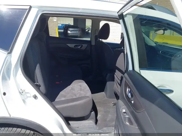 KNMAT2MT6GP672531 2016 NISSAN ROGUE - Image 8