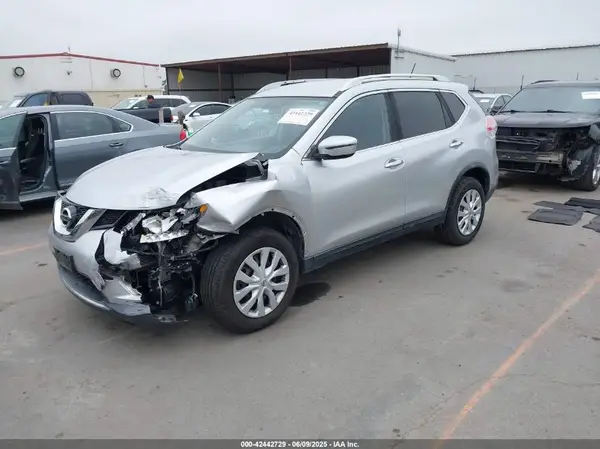 KNMAT2MT6GP705656 2016 NISSAN ROGUE - Image 2