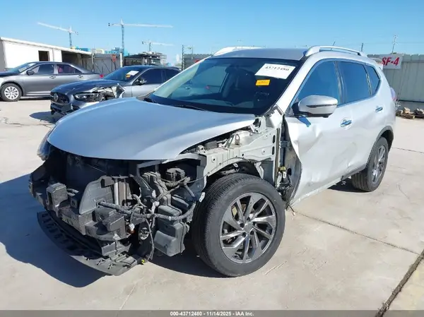KNMAT2MT6GP708119 2016 NISSAN ROGUE - Image 2