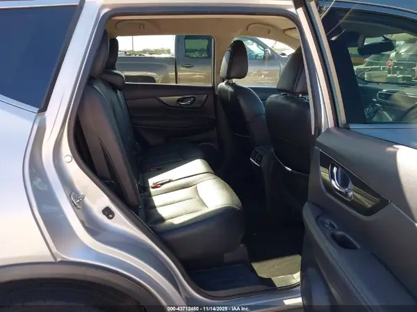 KNMAT2MT6GP708119 2016 NISSAN ROGUE - Image 8