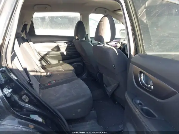 KNMAT2MT6GP726295 2016 NISSAN ROGUE - Image 8