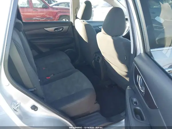 KNMAT2MT6GP727480 2016 NISSAN ROGUE - Image 8