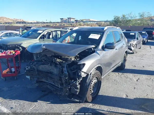 KNMAT2MT6GP733196 2016 NISSAN ROGUE - Image 2