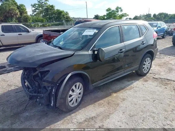 KNMAT2MT6HP506754 2017 NISSAN ROGUE - Image 2