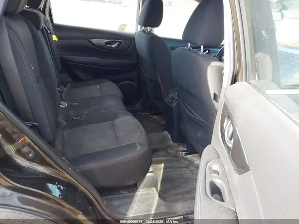 KNMAT2MT6HP506754 2017 NISSAN ROGUE - Image 8