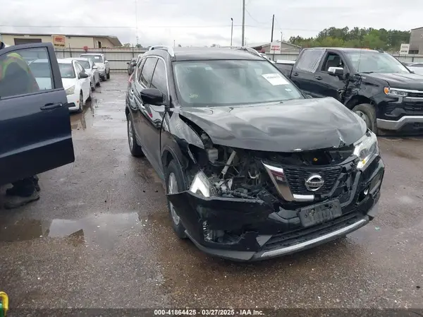 KNMAT2MT6HP506818 2017 NISSAN ROGUE - Image 1