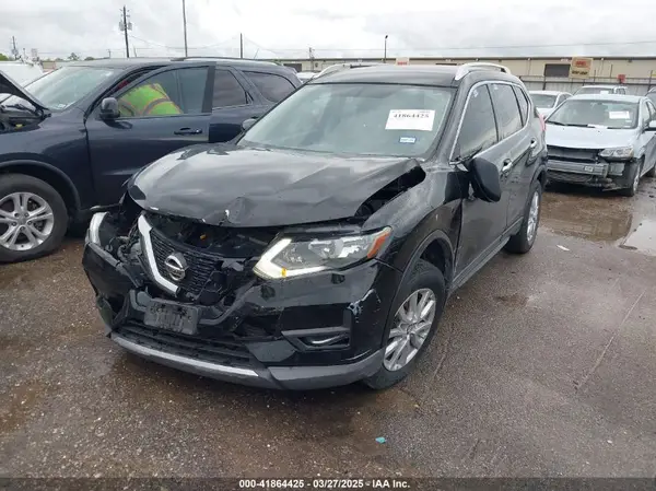 KNMAT2MT6HP506818 2017 NISSAN ROGUE - Image 2