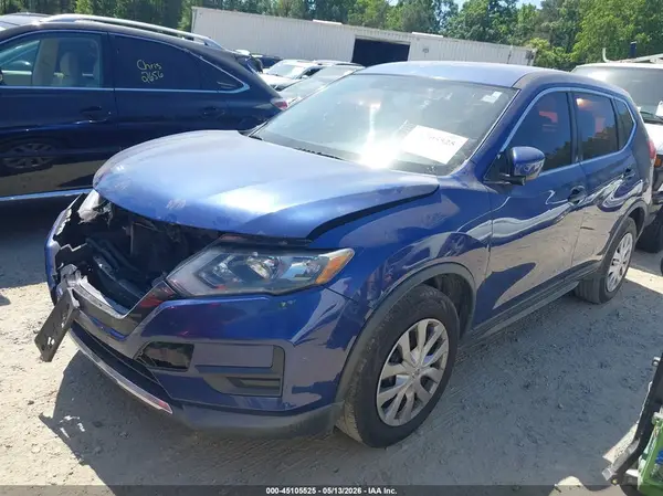 KNMAT2MT6HP508715 2017 NISSAN ROGUE - Image 2