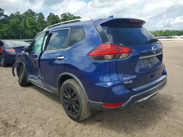 KNMAT2MT6HP513977 2017 NISSAN ROGUE - Image 2