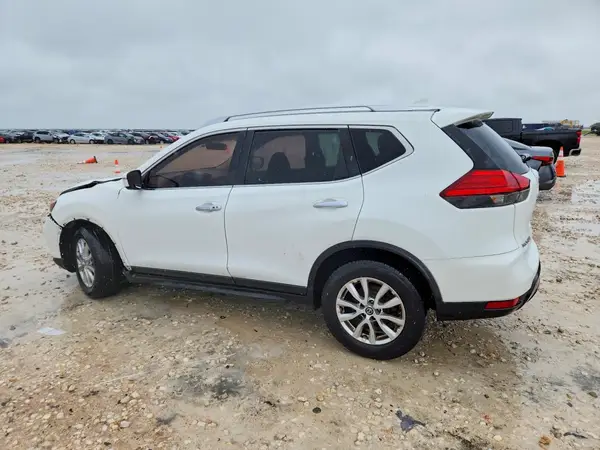 KNMAT2MT6HP514160 2017 NISSAN ROGUE - Image 2