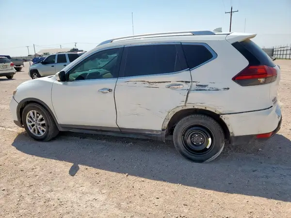 KNMAT2MT6HP519164 2017 NISSAN ROGUE - Image 2