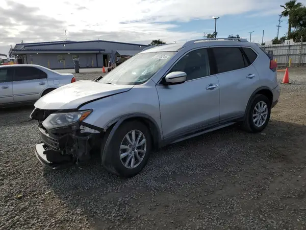 KNMAT2MT6HP519312 2017 NISSAN ROGUE - Image 1