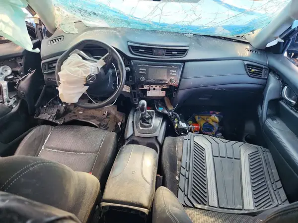 KNMAT2MT6HP522436 2017 NISSAN ROGUE - Image 8