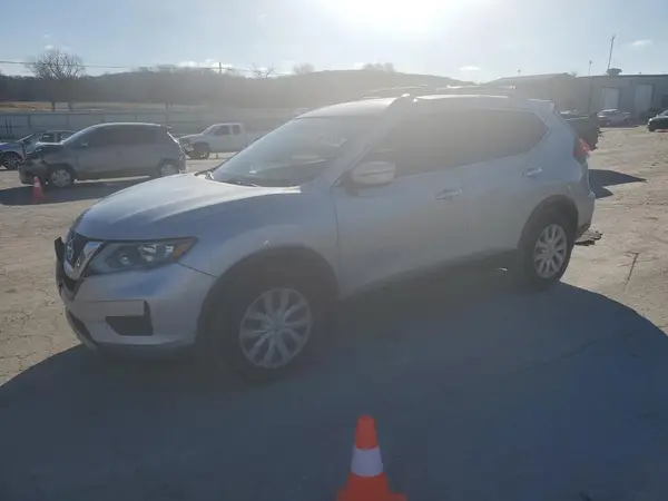 KNMAT2MT6HP522582 2017 NISSAN ROGUE - Image 1