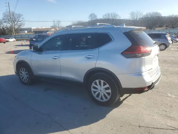 KNMAT2MT6HP522582 2017 NISSAN ROGUE - Image 2