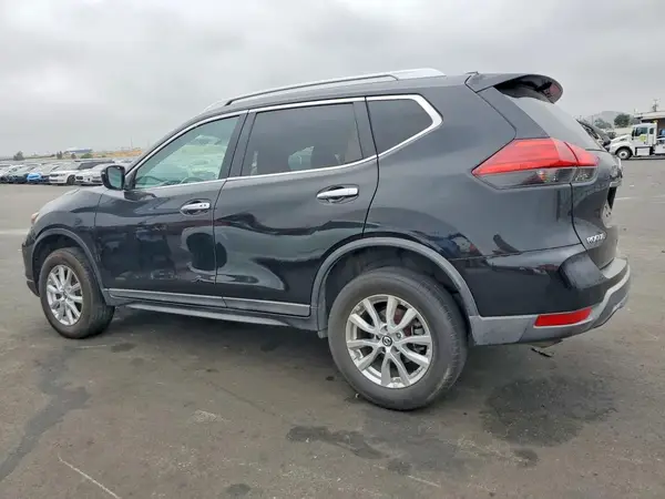 KNMAT2MT6HP526633 2017 NISSAN ROGUE - Image 2