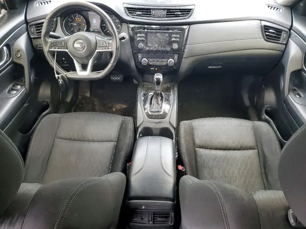 KNMAT2MT6HP533842 2017 NISSAN ROGUE - Image 8