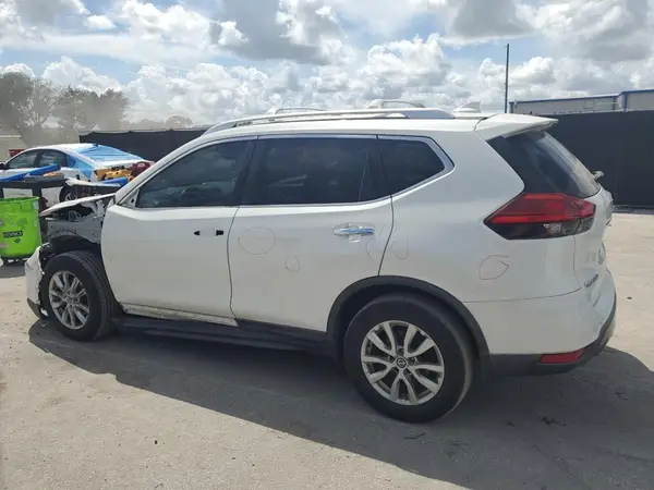 KNMAT2MT6HP534814 2017 NISSAN ROGUE - Image 2