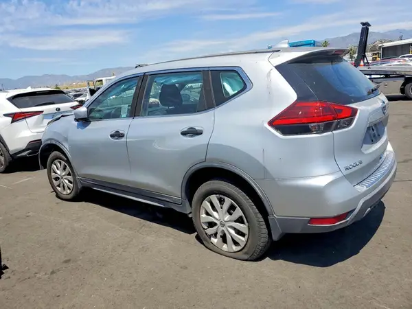 KNMAT2MT6HP540094 2017 NISSAN ROGUE - Image 2