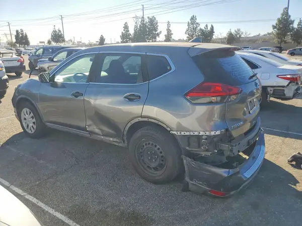 KNMAT2MT6HP542055 2017 NISSAN ROGUE - Image 2