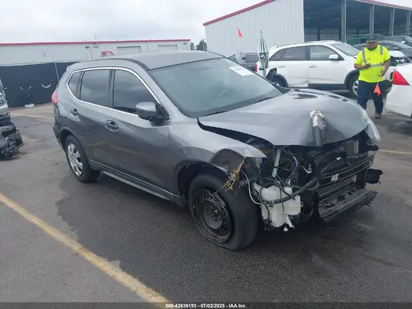 KNMAT2MT6HP545358 2017 NISSAN ROGUE - Image 1