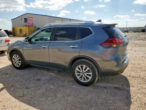 KNMAT2MT6HP547076 2017 NISSAN ROGUE - Image 2