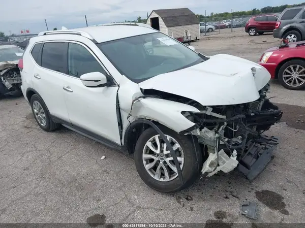 KNMAT2MT6HP548373 2017 NISSAN ROGUE - Image 1