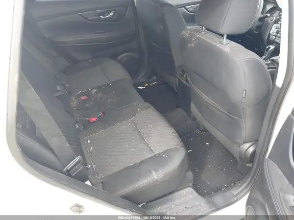KNMAT2MT6HP548373 2017 NISSAN ROGUE - Image 8