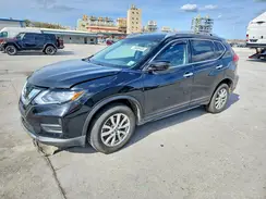 KNMAT2MT6HP550124 2017 NISSAN ROGUE