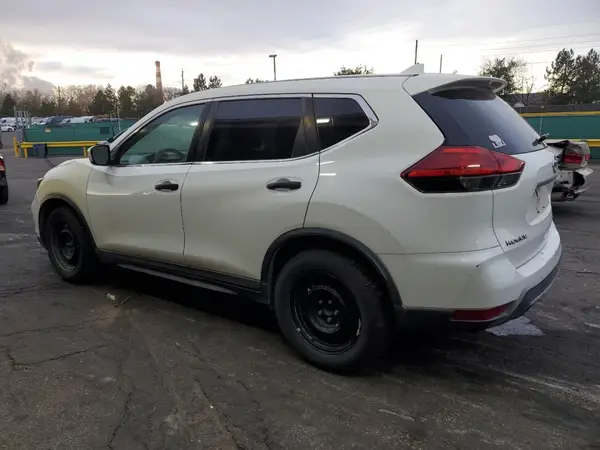 KNMAT2MT6HP559597 2017 NISSAN ROGUE - Image 2