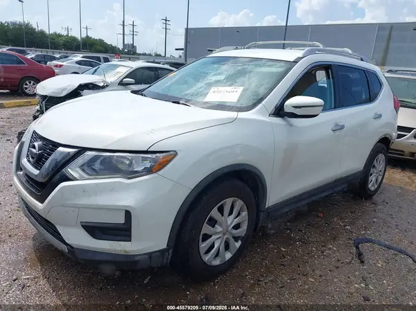 KNMAT2MT6HP566811 2017 NISSAN ROGUE - Image 2