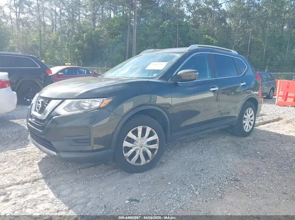 KNMAT2MT6HP570762 2017 NISSAN ROGUE - Image 2