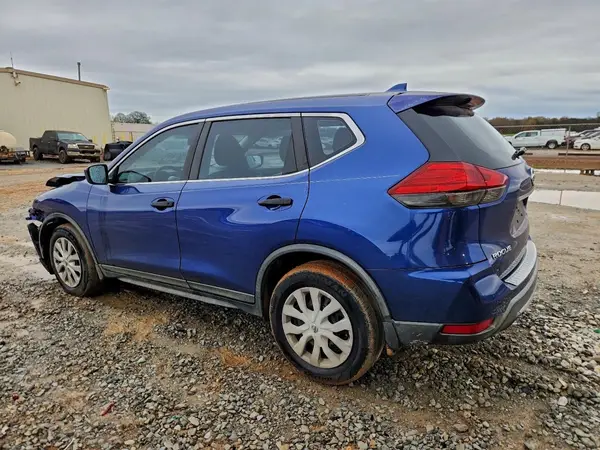 KNMAT2MT6HP580336 2017 NISSAN ROGUE - Image 2