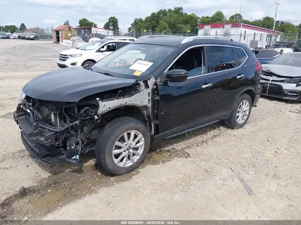 KNMAT2MT6HP583642 2017 NISSAN ROGUE - Image 2