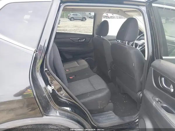 KNMAT2MT6HP583642 2017 NISSAN ROGUE - Image 8